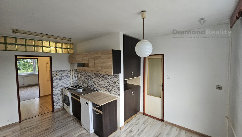 Na predaj 3 izbový slnečný byt v  tichom prostredí