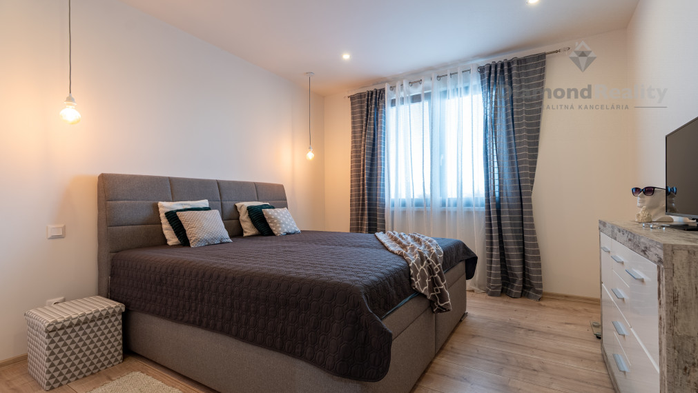 NA PREDAJ NOVOSTAVBA RODINNÉHO DOMU V OBCI GYŇOV