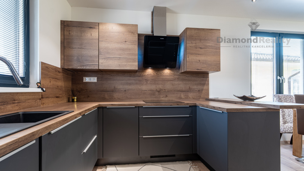 NA PREDAJ NOVOSTAVBA RODINNÉHO DOMU V OBCI GYŇOV