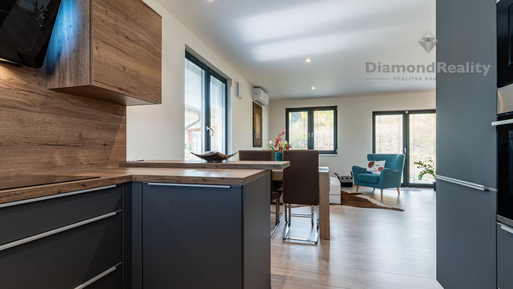 NA PREDAJ NOVOSTAVBA RODINNÉHO DOMU V OBCI GYŇOV