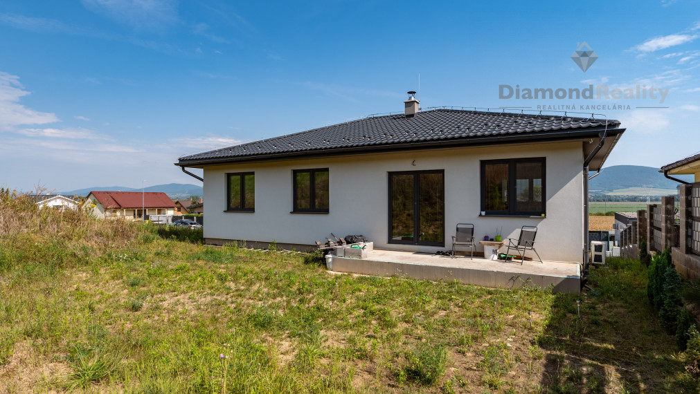 NA PREDAJ NOVOSTAVBA RODINNÉHO DOMU V OBCI GYŇOV