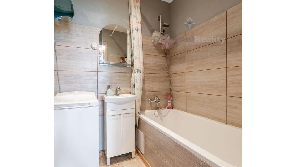 Ponúkam na predaj 3 izbový byt na Sídlisku Dargovských hrdinov