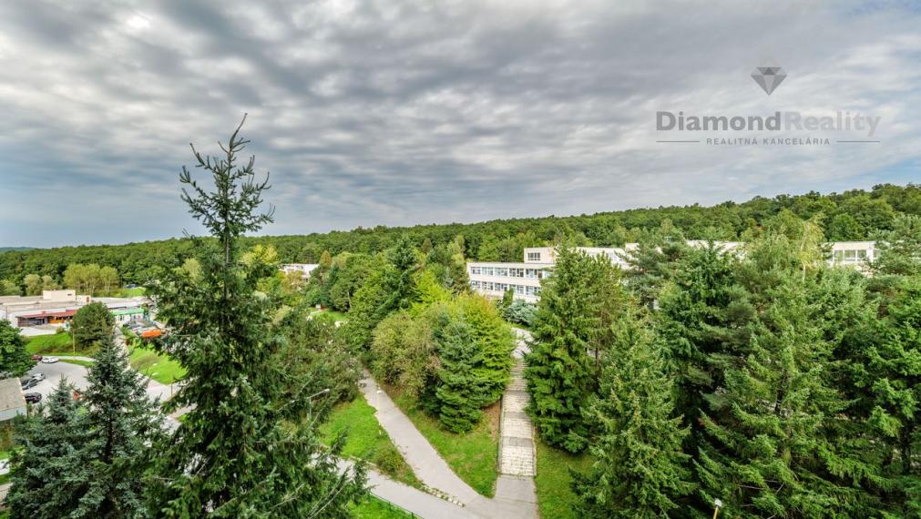 Ponúkam na predaj 3 izbový byt na Sídlisku Dargovských hrdinov