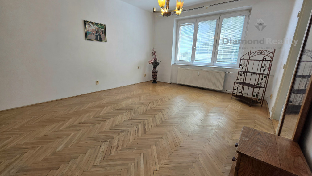 NA PREDAJ 1 IZBOVÝ BYT NA ULICI TOLSTÉHO 1, KOŠICE - SEVER