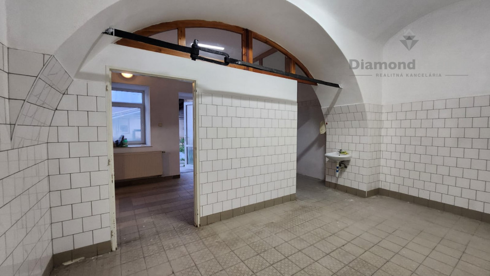 Výhodný Multifunkčný priestor na prenájom  - Turňa