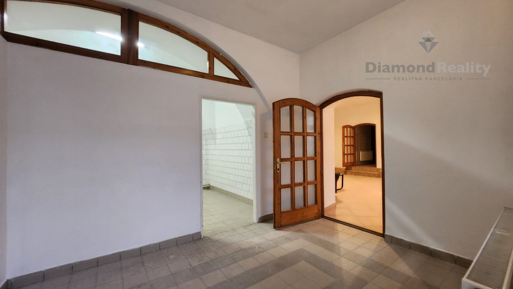 Výhodný Multifunkčný priestor na prenájom  - Turňa