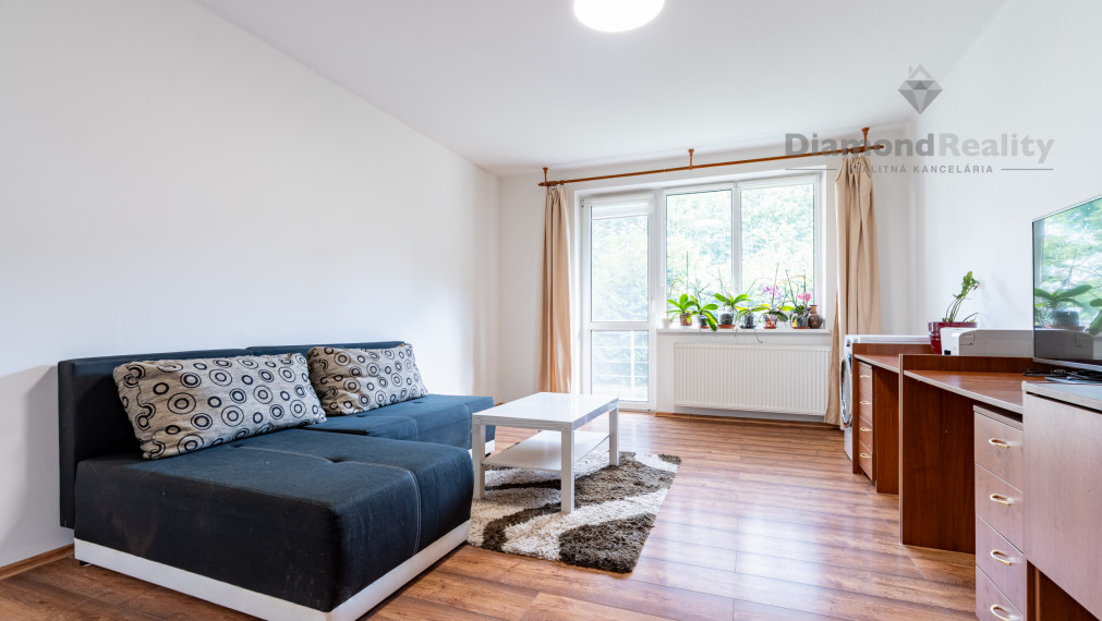 NA PREDAJ 3 IZBOVÝ BYT S TERASOU, PARKOVANÍM A ZÁHRADOU