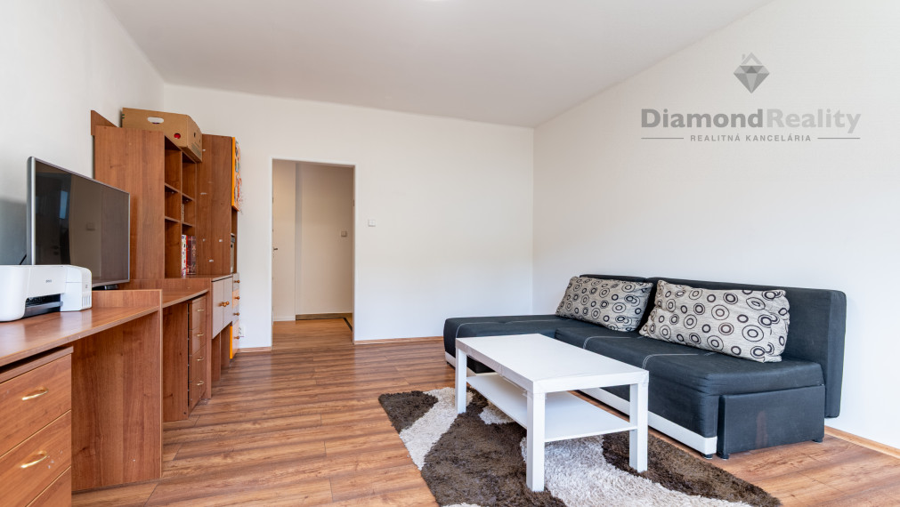 NA PREDAJ 3 IZBOVÝ BYT S TERASOU, PARKOVANÍM A ZÁHRADOU