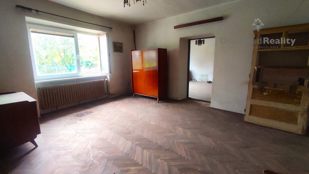 Predaj:  Rodinný dom v pôvodnom stave – v cene pozemku !