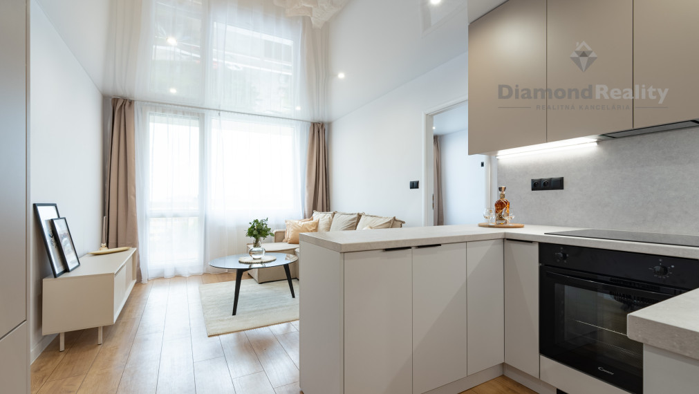 NA PREDAJ 2 IZBOVÝ BYT S LODŽIOU PO KOMPLETNEJ REKONŠTRUKCII NA ULICI JALTSKÁ, DARGOVSKÝCH HRDINOV (FURČA)