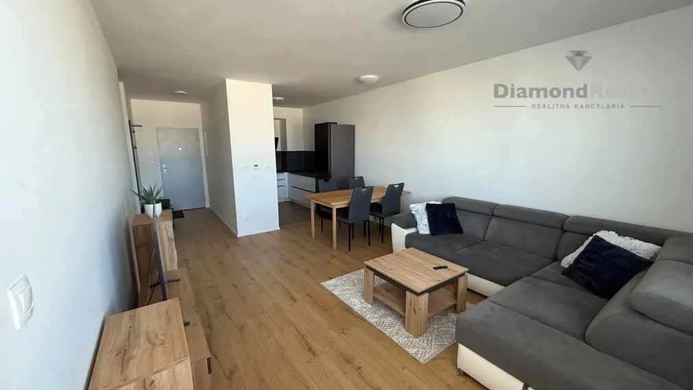 Na prenájom zariadený 3 izbový byt balkón Agátová Miloslavov.