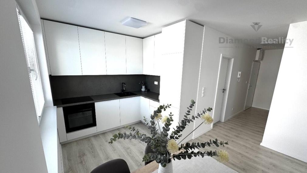 Na prenájom nový zariaď. 2 izbový byt balkón Rača Bratislava