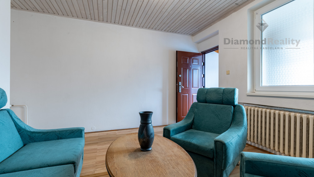 NA PRENÁJOM 3 IZBOVÝ SO SAMOSTATNÝM VSTUPOM V RODINNOM DOME