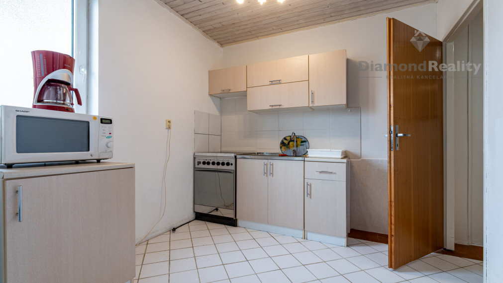 NA PRENÁJOM 3 IZBOVÝ SO SAMOSTATNÝM VSTUPOM V RODINNOM DOME