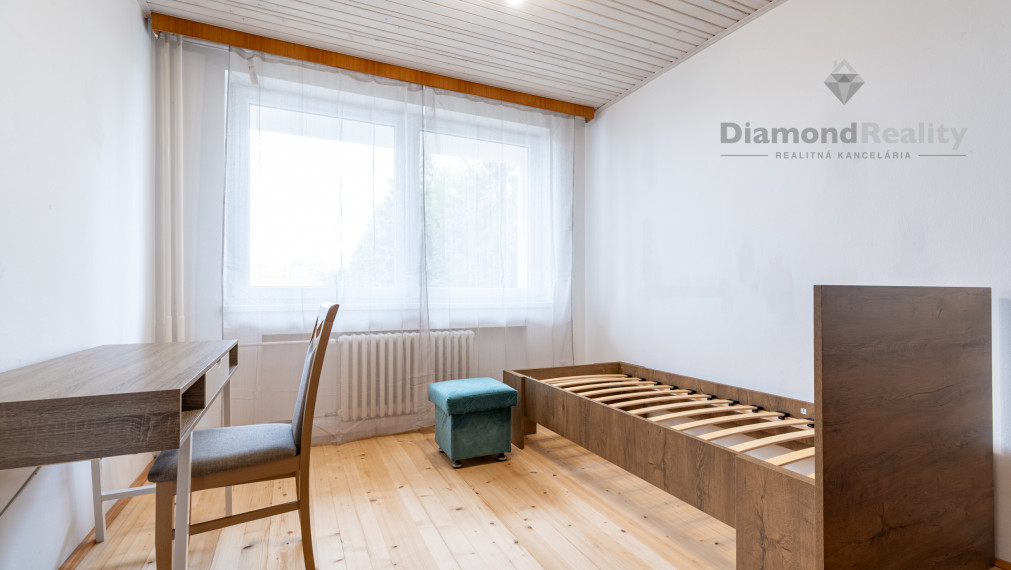 NA PRENÁJOM 3 IZBOVÝ SO SAMOSTATNÝM VSTUPOM V RODINNOM DOME