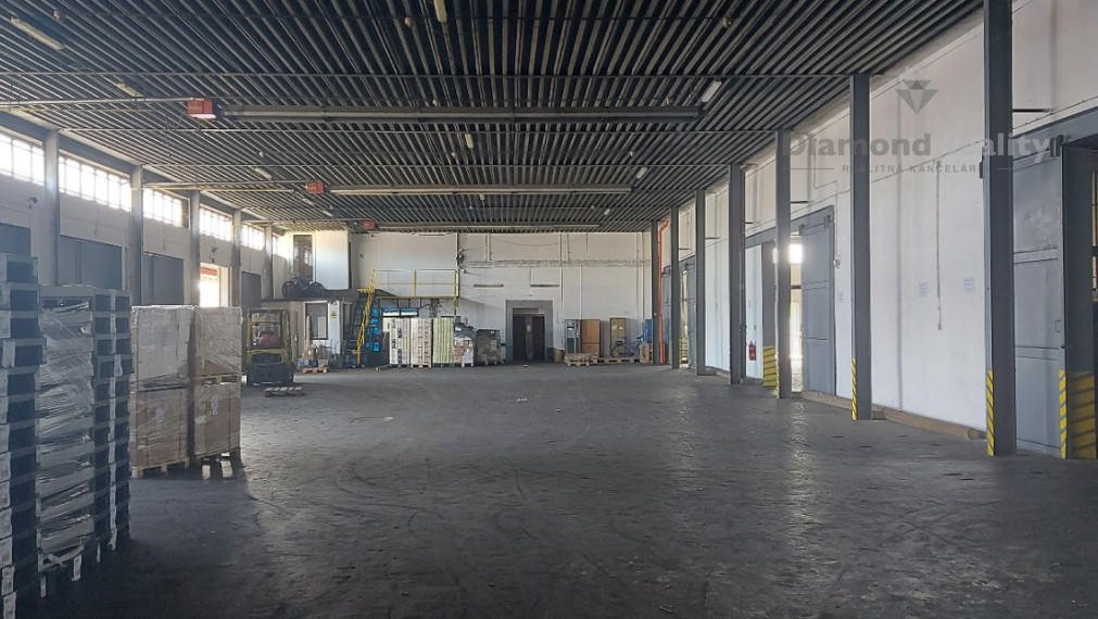 PRENÁJOM skladových a kancelárskych priestorov - 3842m2