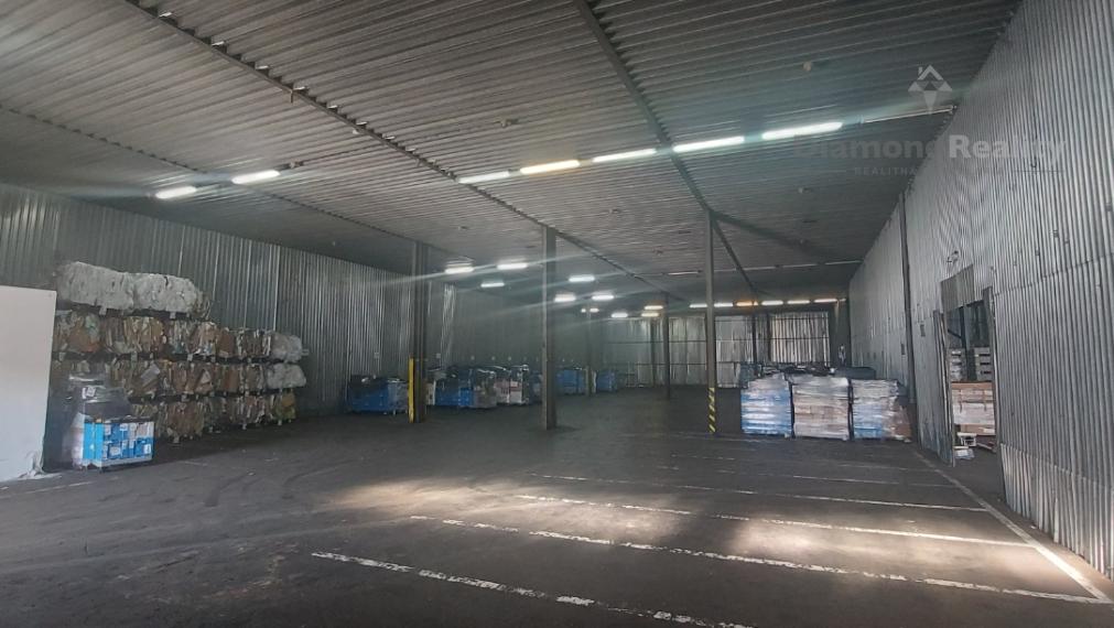 PRENÁJOM skladových a kancelárskych priestorov - 3842m2