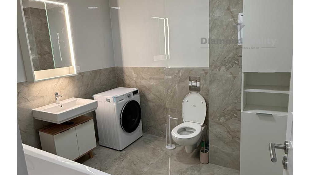 Na prenájom nový 2,5 izbový byt, terasa, Mikovíniho, Trnava