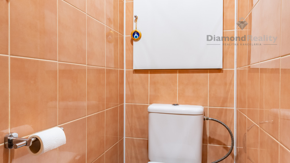 NA PREDAJ 4 IZBOVÝ BYT (79m2 + LOGGIA) S VÝNIMOČNÝM DIZAJNOM | ČÍNSKA UL., SÍDLISKO - ŤAHANOVCE