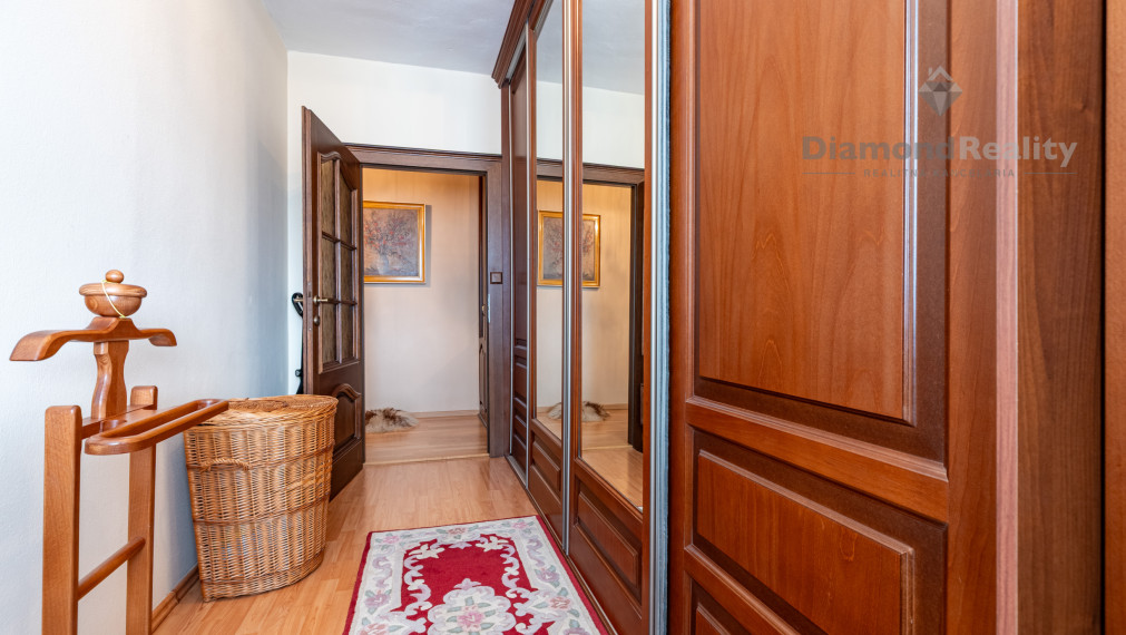 NA PREDAJ 4 IZBOVÝ BYT (79m2 + LOGGIA) S VÝNIMOČNÝM DIZAJNOM | ČÍNSKA UL., SÍDLISKO - ŤAHANOVCE