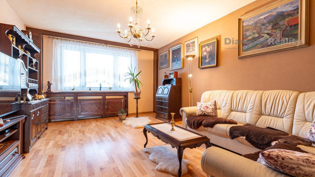 NA PREDAJ 4 IZBOVÝ BYT (79m2 + LOGGIA) S VÝNIMOČNÝM DIZAJNOM | ČÍNSKA UL., SÍDLISKO - ŤAHANOVCE