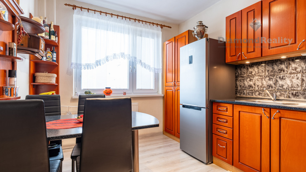 NA PREDAJ 4 IZBOVÝ BYT (79m2 + LOGGIA) S VÝNIMOČNÝM DIZAJNOM | ČÍNSKA UL., SÍDLISKO - ŤAHANOVCE