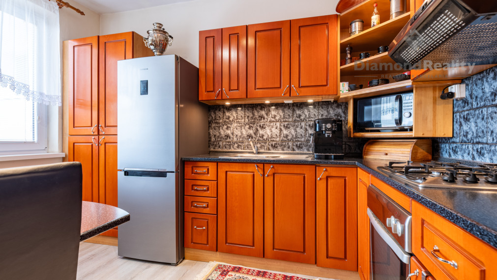 NA PREDAJ 4 IZBOVÝ BYT (79m2 + LOGGIA) S VÝNIMOČNÝM DIZAJNOM | ČÍNSKA UL., SÍDLISKO - ŤAHANOVCE