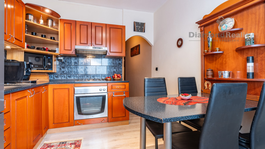 NA PREDAJ 4 IZBOVÝ BYT (79m2 + LOGGIA) S VÝNIMOČNÝM DIZAJNOM | ČÍNSKA UL., SÍDLISKO - ŤAHANOVCE