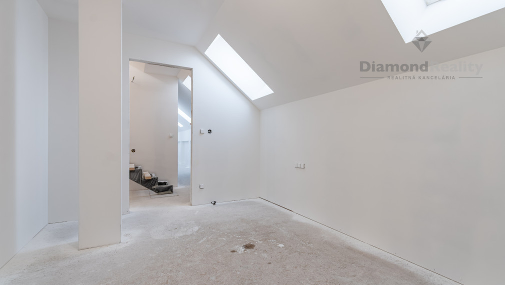 REZIDENCIA MOYZESOVA | 3 IZBOVÝ MEZONET DOKONČENÝ V ŠTANDARDE | 119m² | KOŠICE - STARÉ MESTO