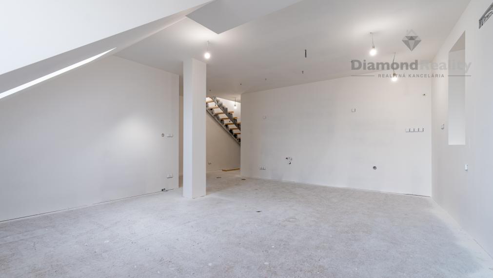 REZIDENCIA MOYZESOVA | 3 IZBOVÝ MEZONET DOKONČENÝ V ŠTANDARDE | 119m² | KOŠICE - STARÉ MESTO