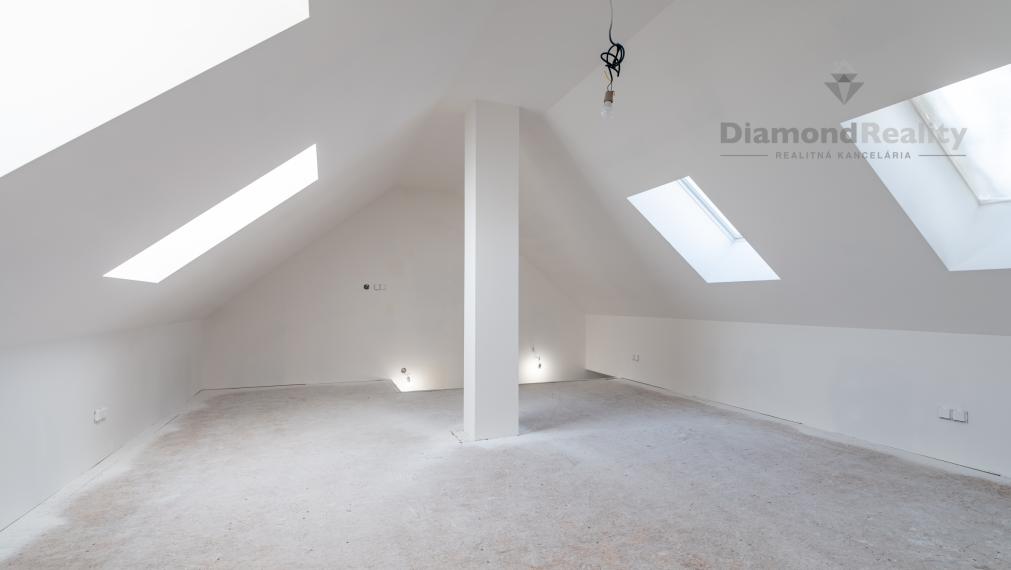 REZIDENCIA MOYZESOVA | 3 IZBOVÝ MEZONET DOKONČENÝ V ŠTANDARDE | 119m² | KOŠICE - STARÉ MESTO