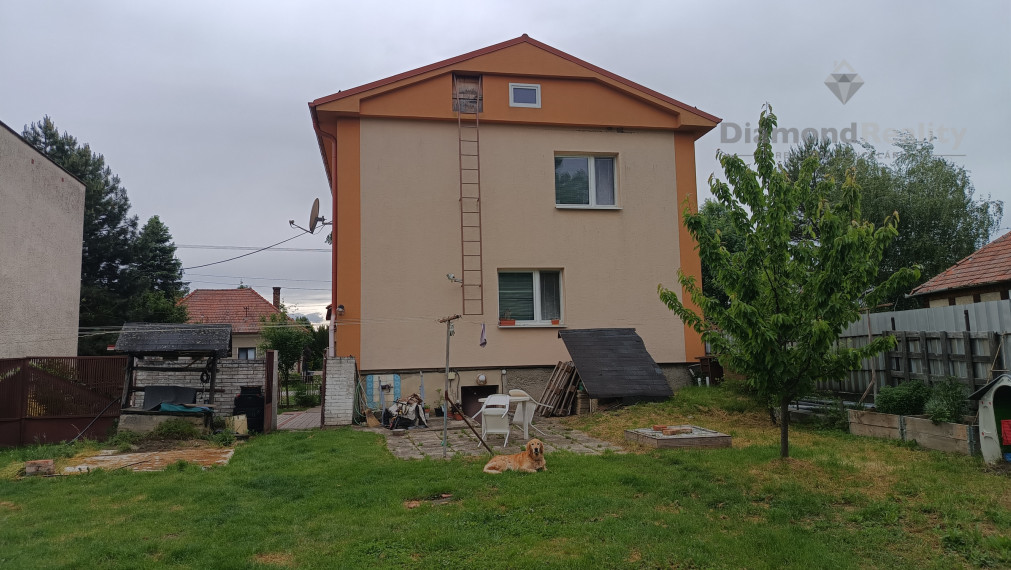 Ponúkame na predaj útulný rodinný dom v obci Beladice – ideálne bývanie pre rodinu!