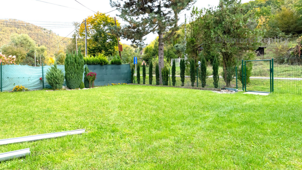 Na predaj rodinný dom v chatovej oblasti s výborným prístupom v obci Kysak