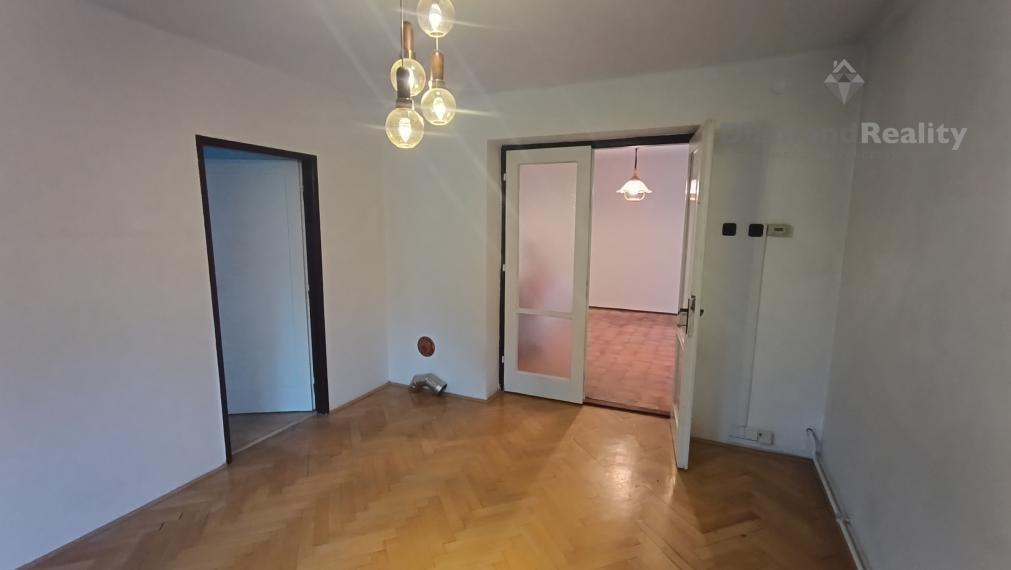 Rezervované!skvelá cena!!Na predaj 2 izbový byt Nitra - Staré mesto Jarmočná ulica