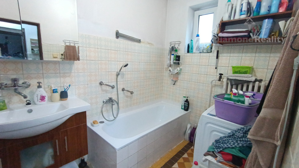 Ponúkame na predaj útulný rodinný dom v obci Beladice – ideálne bývanie pre rodinu!