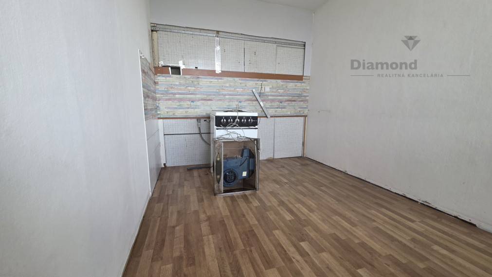 Ponúkam na predaj 1 izbový byt, Jáltska, Dargovských hrdinov