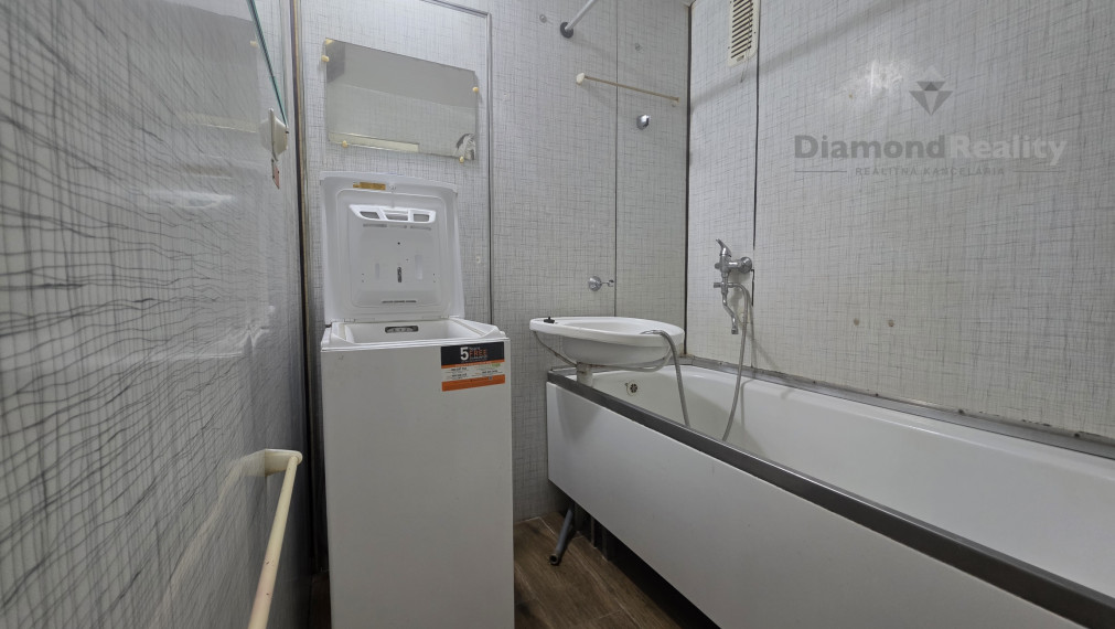 Ponúkam na predaj 1 izbový byt, Jáltska, Dargovských hrdinov