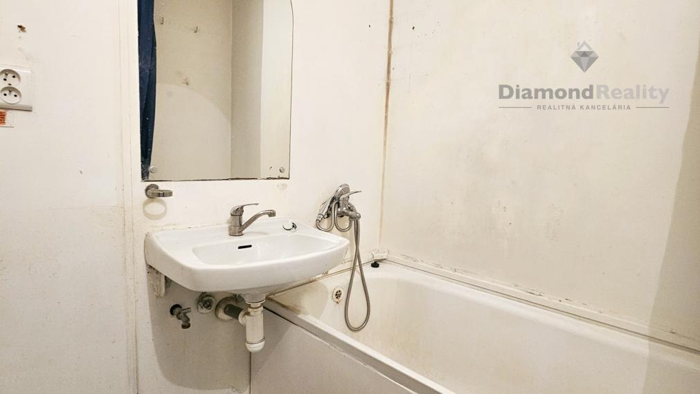 Na predaj 3 izbový byt s BALKÓNOM, Berehovská ulica, Trebišov