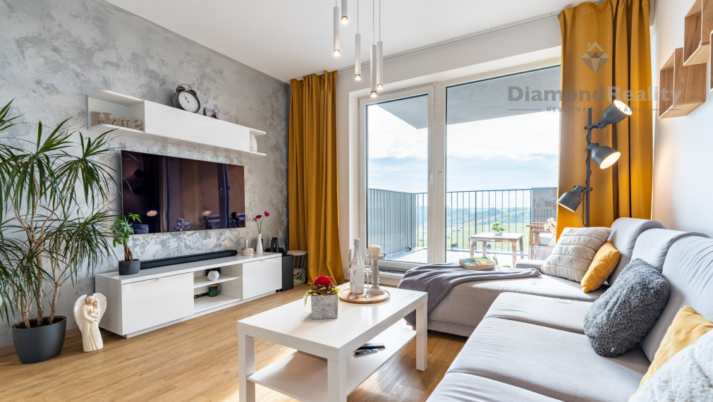 NA PREDAJ MODERNÝ 3-IZBOVÝ BYT S KRÁSNYM VÝHĽADOM | ZELENA STRÁŇ