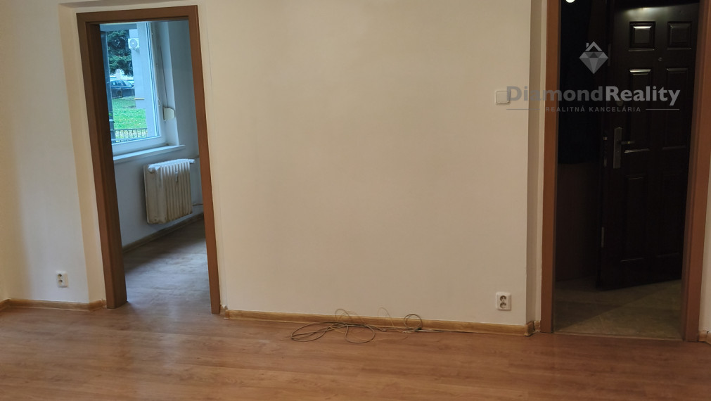 Ponúkame na predaj 2-izbový byt na ulici Rožňavská, KE-Západ
