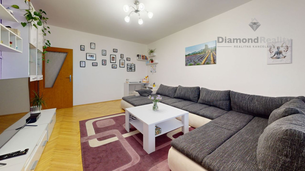 REZERVOVANÉ! Na predaj 3 izbový byt, Maďarská ulica, sídlisko Ťahanovce, Košice