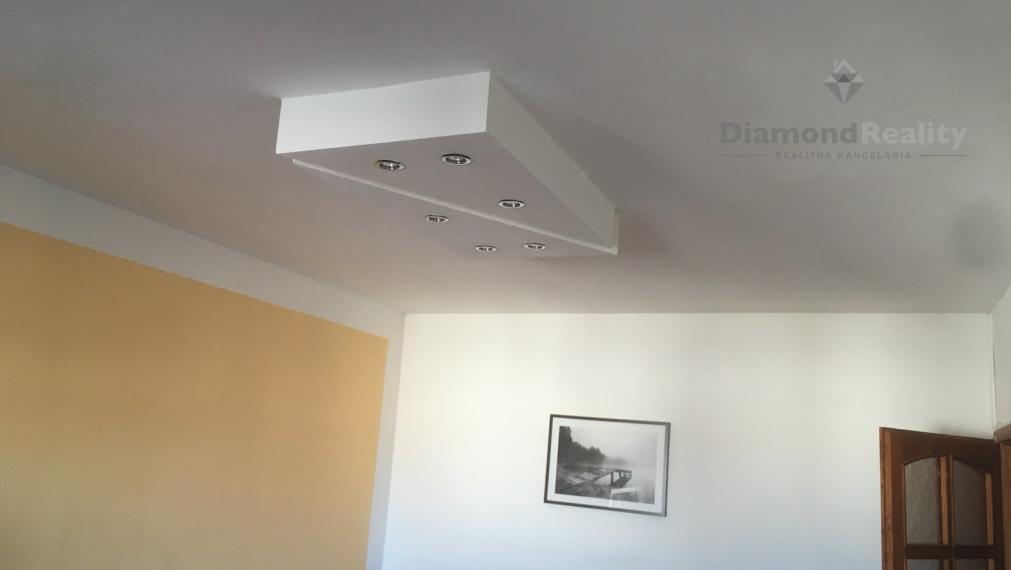 Na prenájom veľký 2 izbový byt Nitra - Čermáň, skvelá lokalita