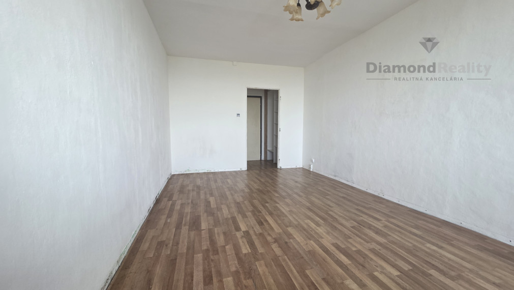 Ponúkam na predaj 1,5 izbový  byt Jaltská, Dargovských hrdinov