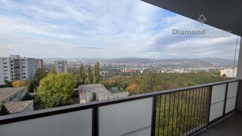 Ponúkam na predaj 1,5 izbový  byt Jaltská, Dargovských hrdinov