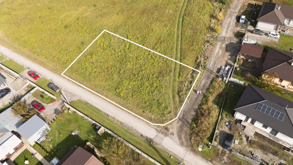 NA PREDAJ STAVEBNÝ POZEMOK V OBCI ĎURKOV