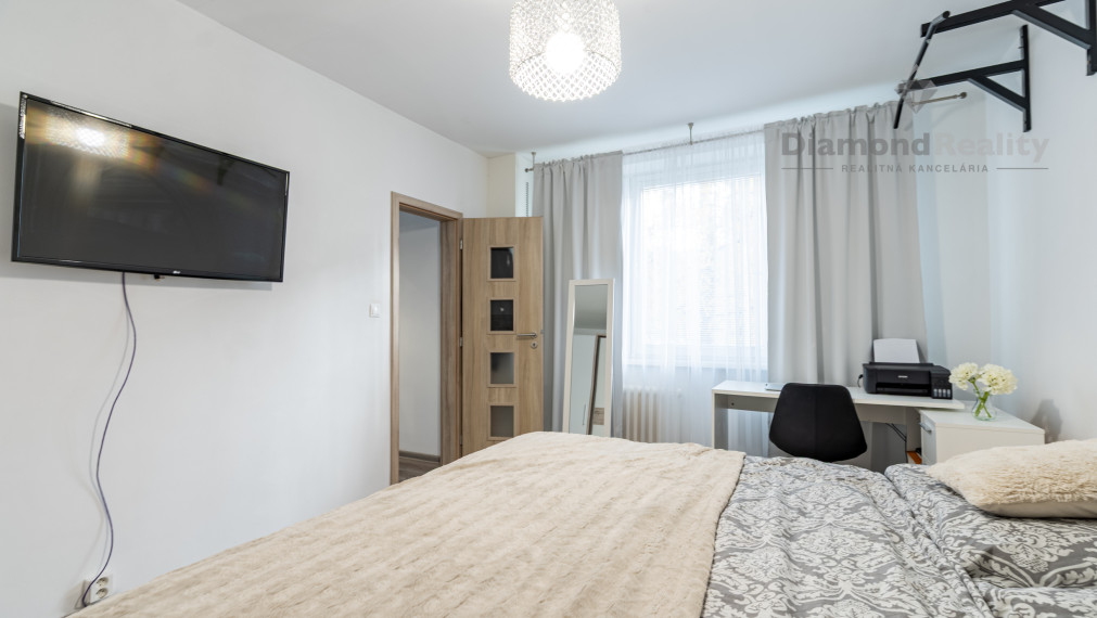 NA PREDAJ 2 IZBOVÝ BYT PO KOMPLETNEJ REKONŠTRUKCIÍ