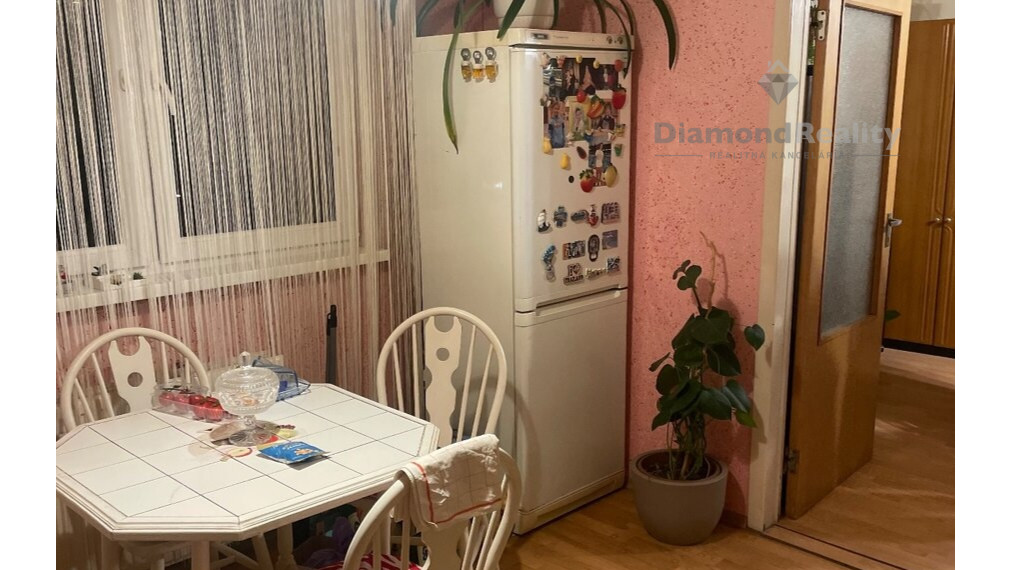 Na predaj 3 izbový byt, ulica Sama Czabana,  Rožňava