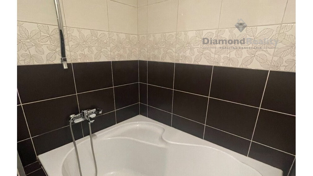 Na prenájom 2 izbový vybavený byt, ulica B. Smetanu, Trnava