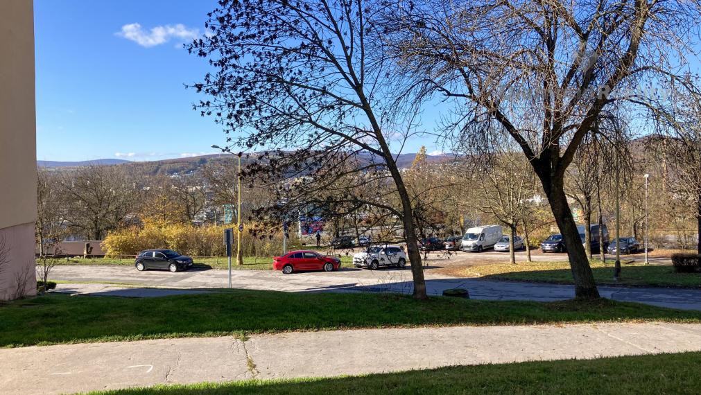 NA PREDAJ VEĽKÝ ZREKONŠTRUOVANÝ 2 IZBOVÝ BYT | 58m2 + LOGGIA