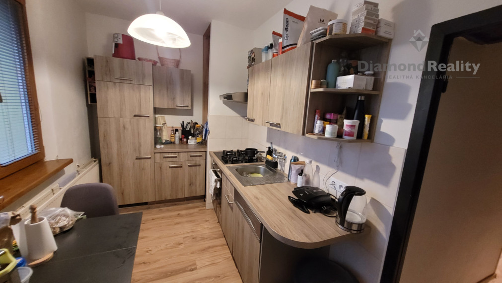 PRERUŠENÝ PREDAJ! Na predaj 2 izbový byt na ulici Školská , Veľký Šariš okres Prešov